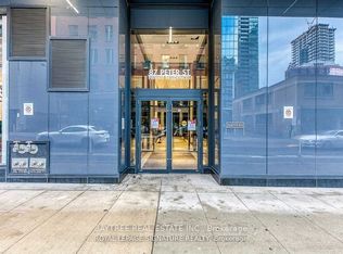 87 Peter St #4210, Toronto, ON M5V 0P1