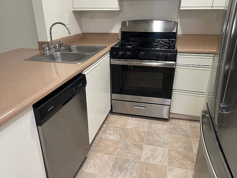 Wade - Stella-Mae, LLC — Photo 16
