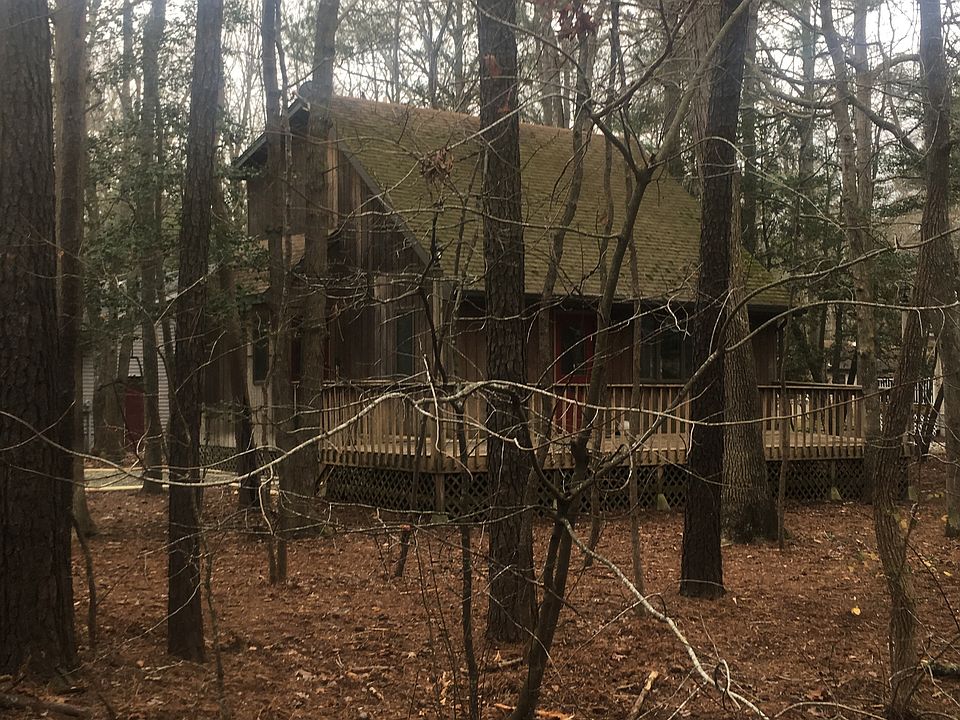 2nd image of 9 Cannon Dr