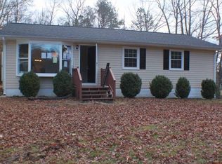 9 Lake Caroline Dr, Ruther Glen, VA 22546