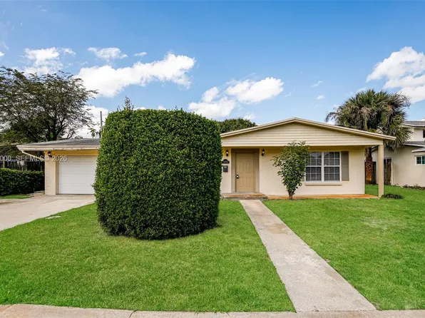5961 NW 14th Ct, Fort Lauderdale, FL 33313