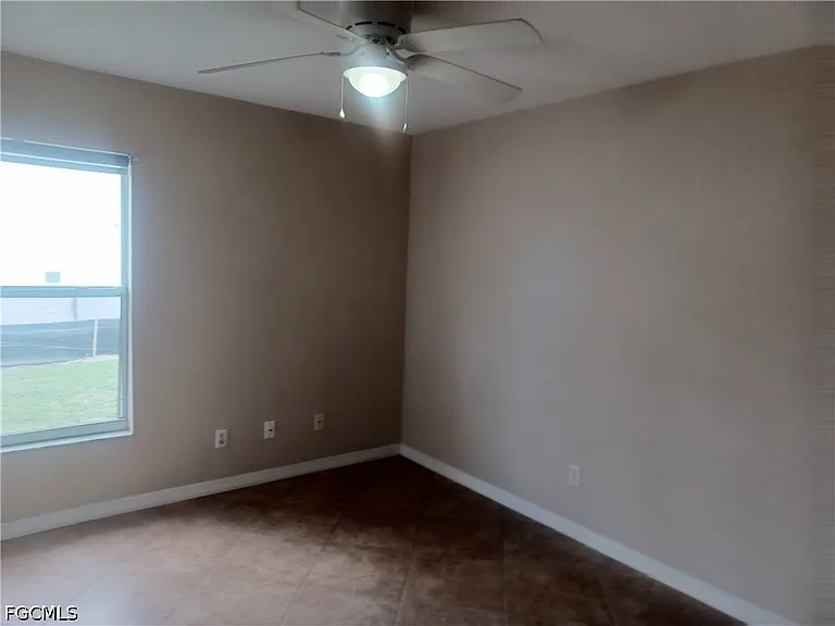 100 SW Trafalgar Pkwy #104 — Photo 15