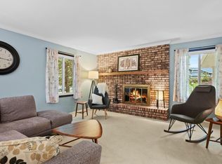 6216 Countryside Ln, Madison, WI 53705