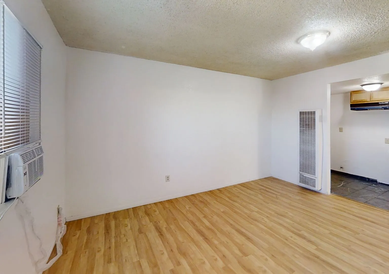 34205 Avenue J — Photo 4