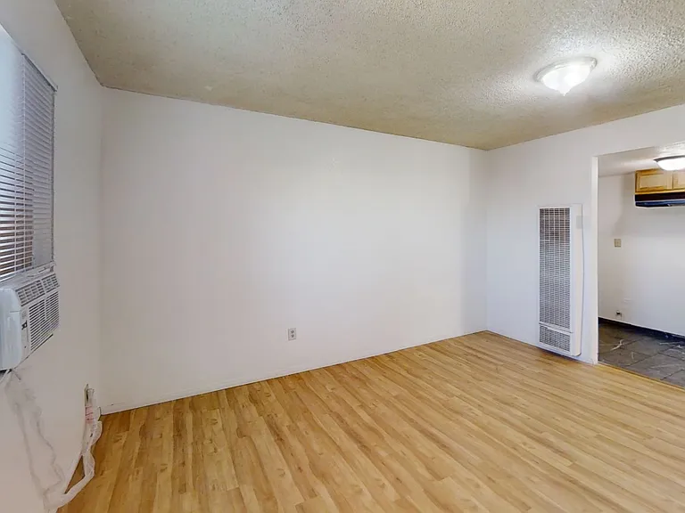 34205 Avenue J — Photo 5