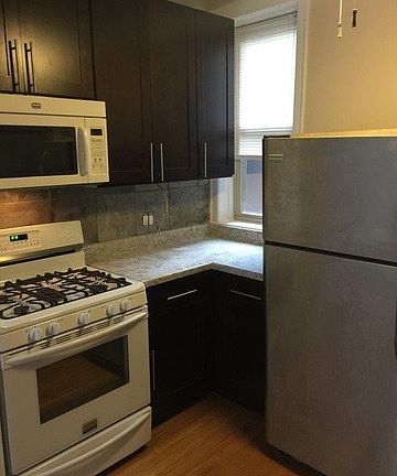 5th image of 905 W Carmen Ave APT 3A