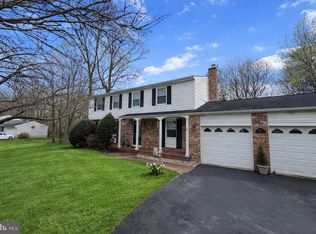 9301 Willow Pond Ln, Burke, VA 22015