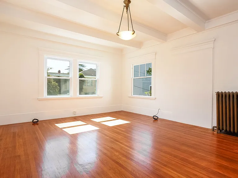 6458 Colby St — Photo 12