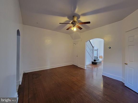 3rd image of 549 W Duncannon Ave