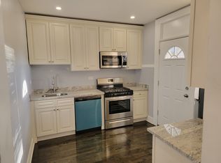 1748 W Albion Ave, Chicago, IL 60626