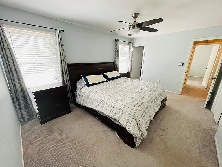 16 Jenny Ln — Photo 29