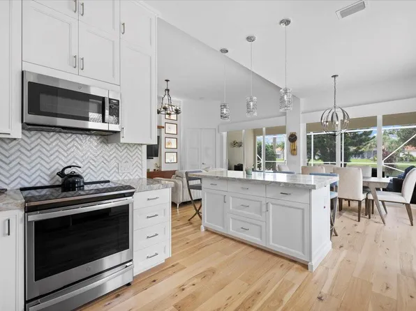 623 Rosa Court, Palm Beach Gardens, FL 33410