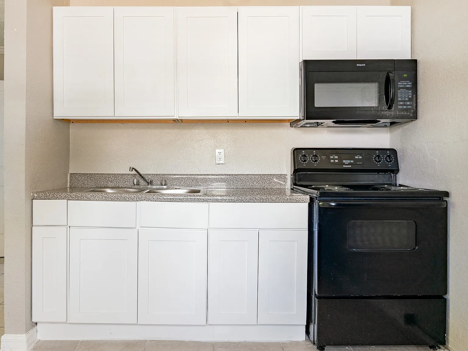 North Washington Apartment Homes — Photo 4
