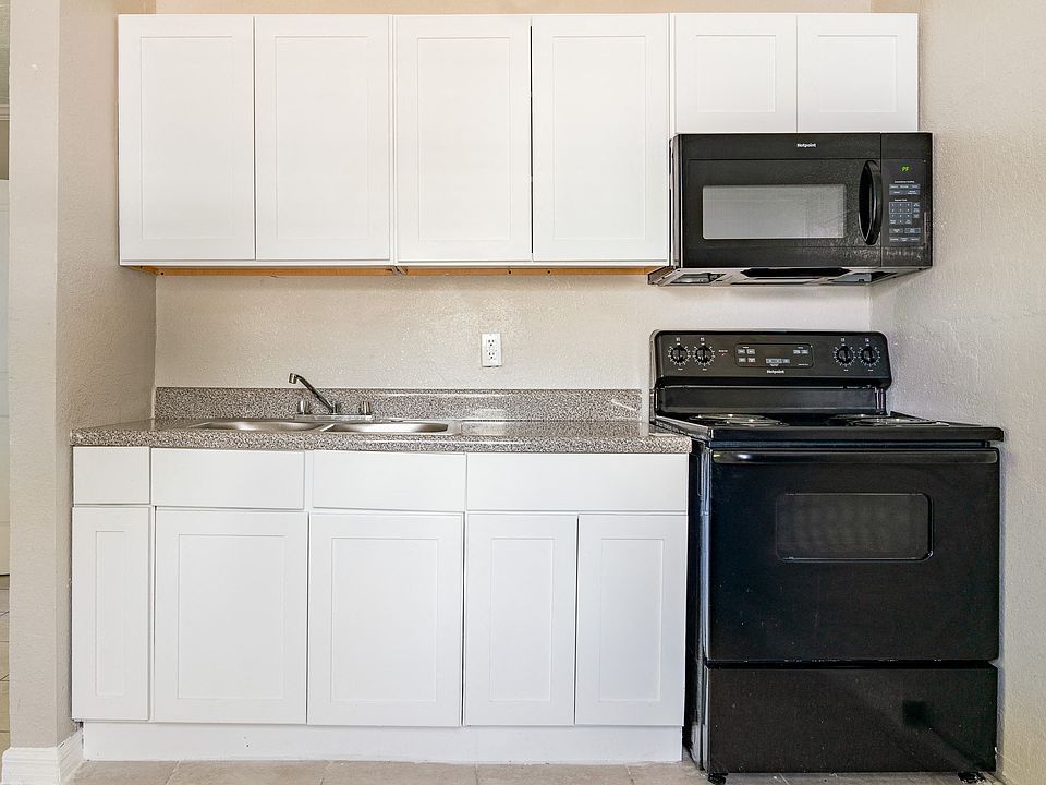 Apartment Kitchen