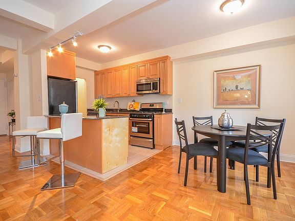 4th image of 2 Sadore Ln APT 1W