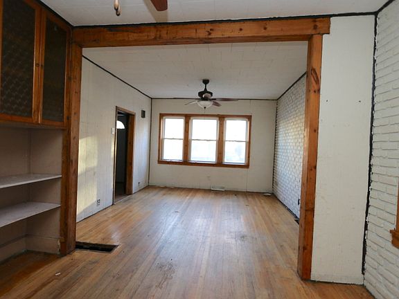 2nd image of 1838 N Marshfield Ave