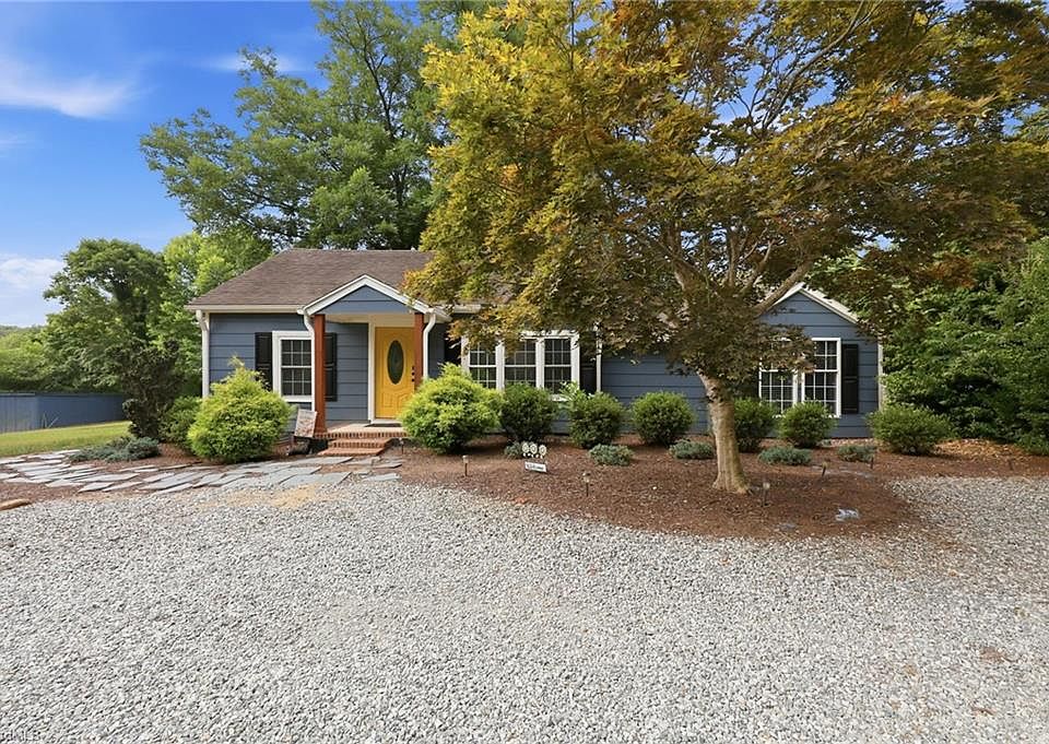 1st image of 4157 Old Hillsborough Rd