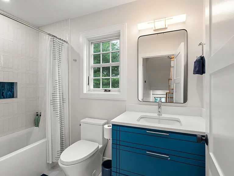 8 Bates Ct — Photo 27