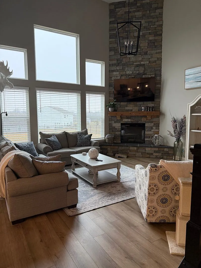 Spacious 4BR House in Shelbyville — Photo 4