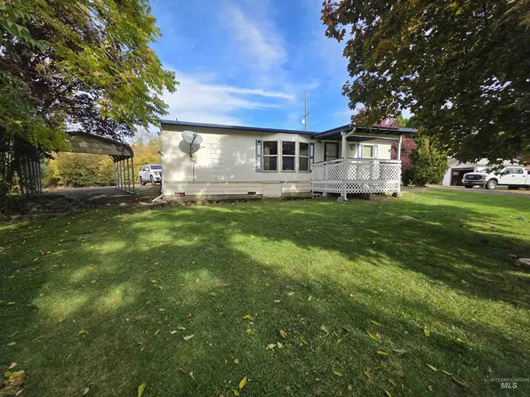302 Tiffany Ln, Culdesac, ID 83524