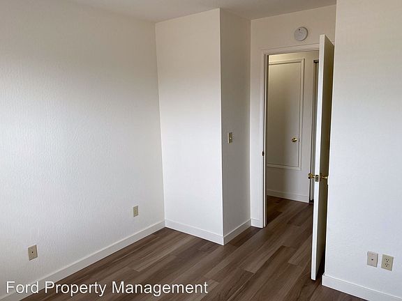 5th image of 5301 Tehama Ave #Tehama4