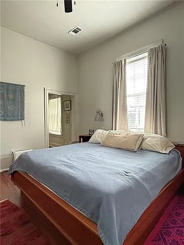 2422 Columbus St — Photo 7