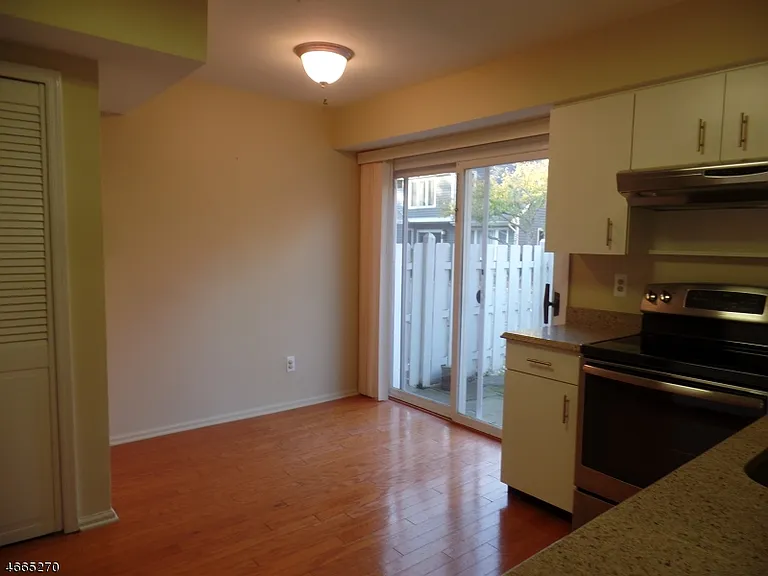 85 Village Dr — Photo 6