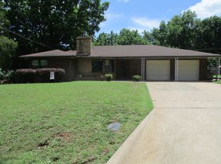1512 E Central Ave, Ponca City, OK 74604