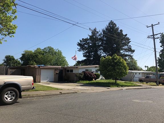 2nd image of 19 Joan Dr