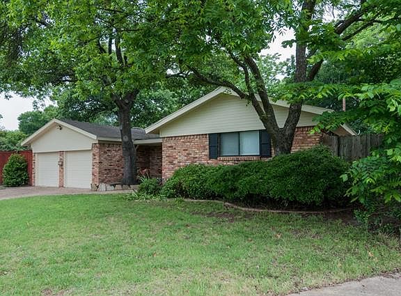 3rd image of 7613 Bridges Ave