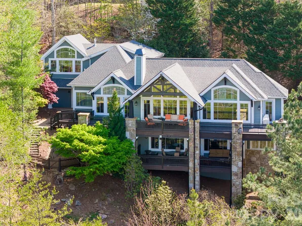 9 Dianthus Dr, Asheville, NC 28803