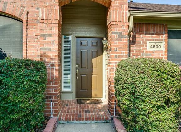 3rd image of 4500 Highridge Dr