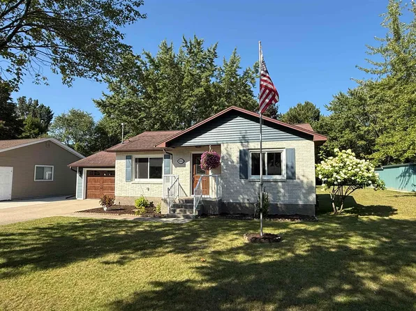 331 S Wood Ave, Peshtigo, WI 54157