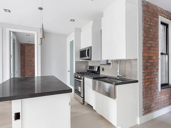 5th image of 184 Stanton St #4C