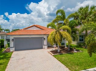 1484 NW 208th Way, Pembroke Pines, FL 33029