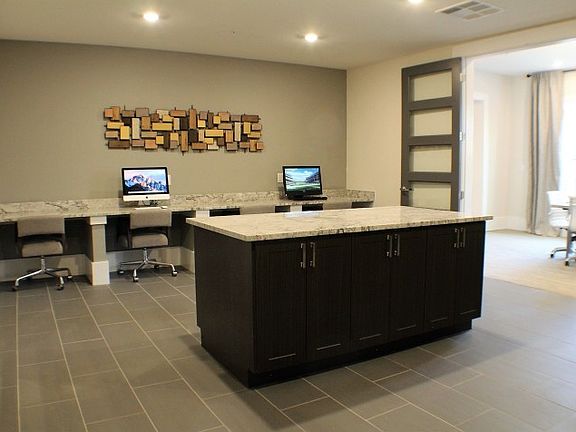 Business & Wrapping Center
