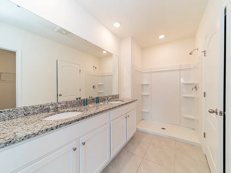 1181 Cascades Ave — Photo 12