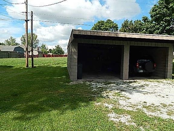 5th image of 166 N Tresslar Ave