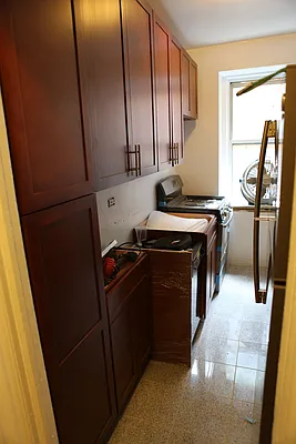 Rented by Chris Stewart, LREB | media 20