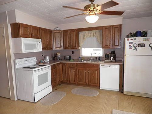 2nd image of 4936 Flamingo Dr