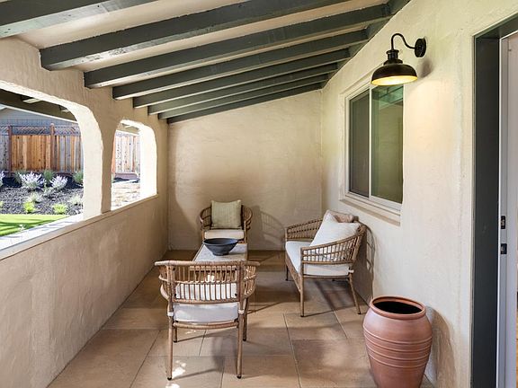 3rd image of 918 San Rafael Ave