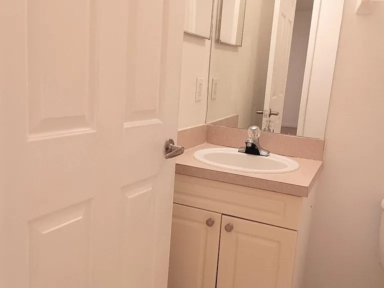926 Washington Palm Loop — Photo 16
