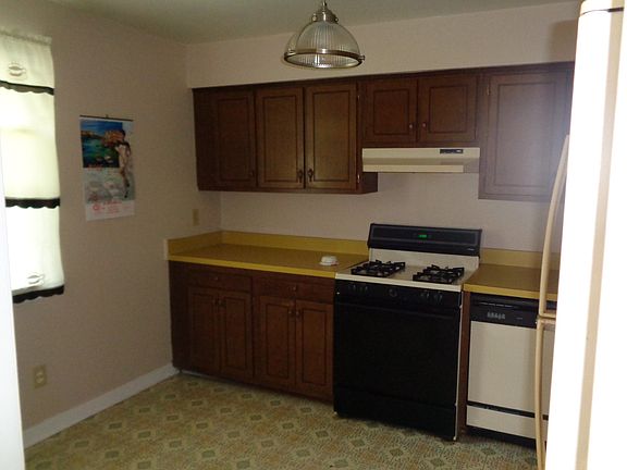 5th image of 3014 Waddington Dr