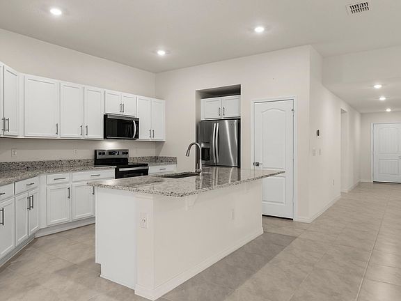 5th image of 3934 Axis Valley Pl