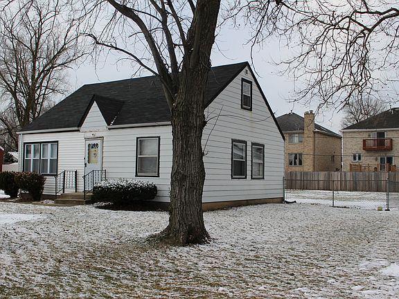 3rd image of 8608 McVicker Ave