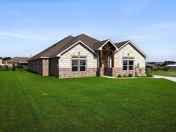 4th image of 1013 Magnolia Ct