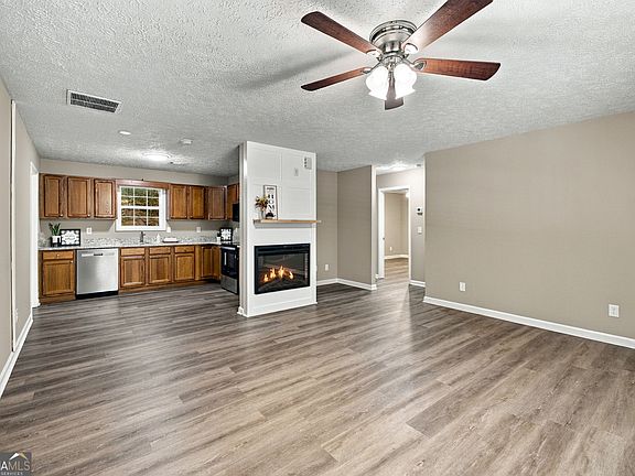 4th image of 78 Creekside Trl