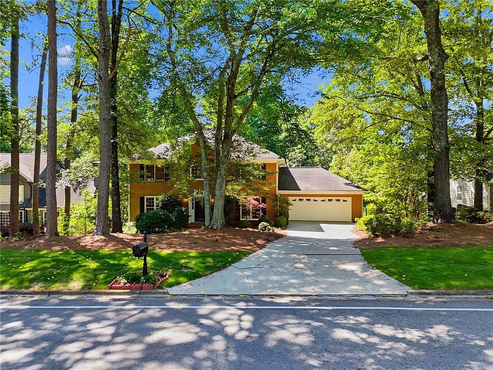 1st image of 5055 Roxburgh Dr