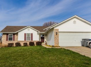 61 Fawn Oaks Dr, O'Fallon, MO 63366