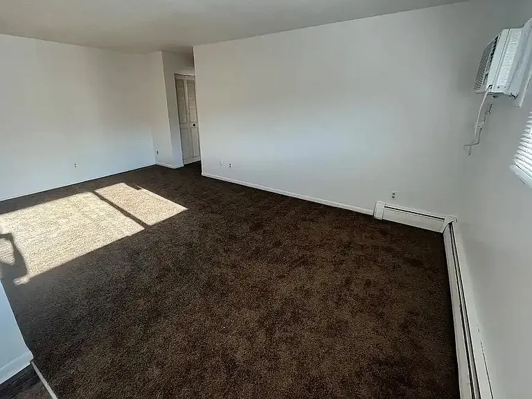 Genesis Apartments — Photo 9